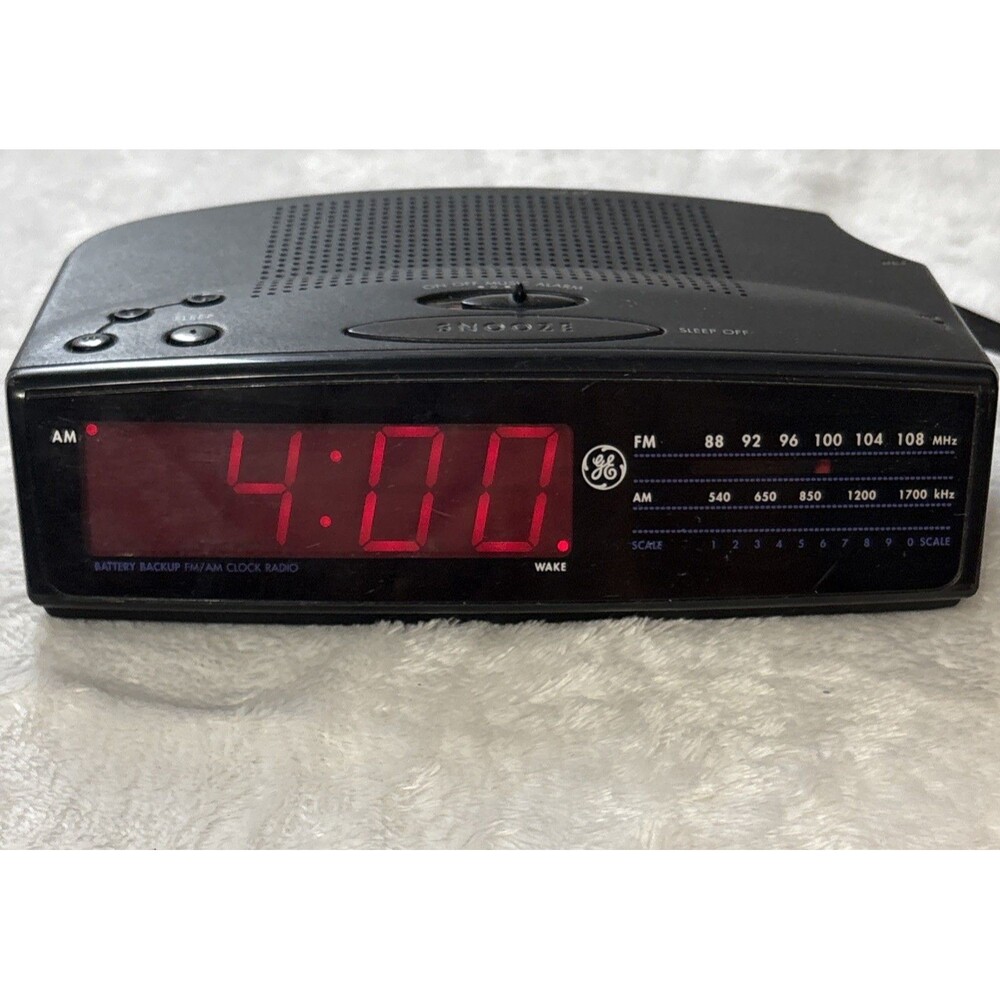 GE 7-4815A Digital AM/FM Clock Radio Alarm Snooze Battery Backup Works